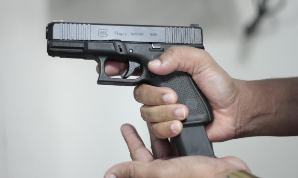 Autoridades apuram caso grave em Cáceres Dupla Invade Casa Tenta