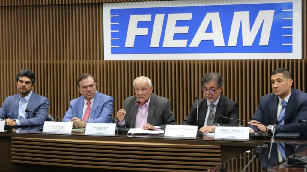 Diálogos sobre o Judiciário discute reforma tributária em Manaus