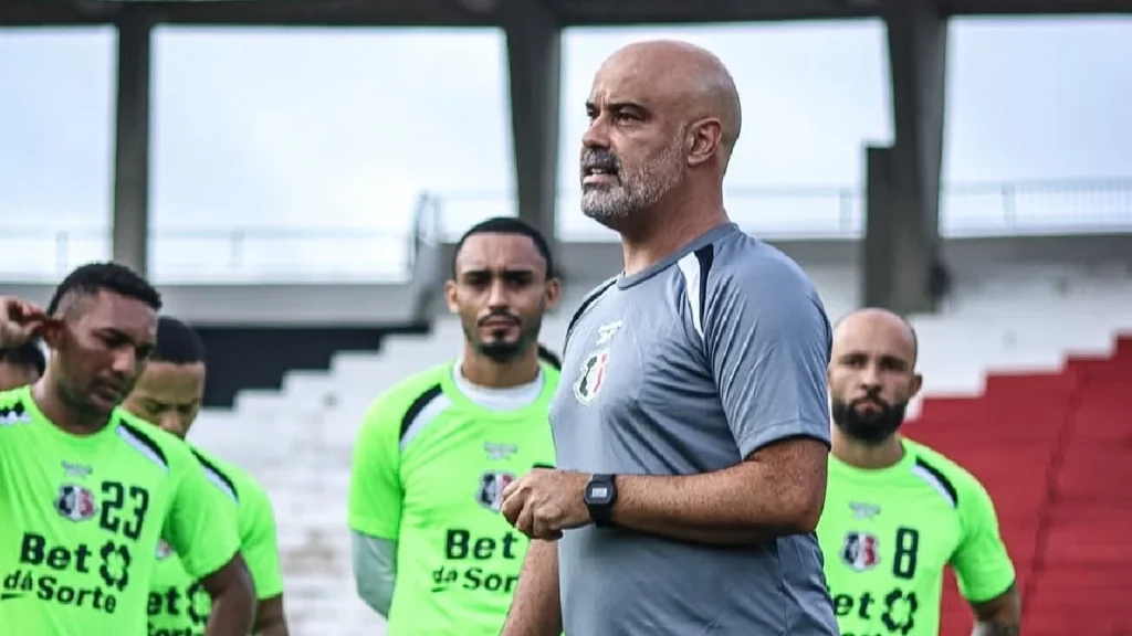 Cristian de Souza Troca Amazonas pelo Santa Cruz e Agita a Série C do Brasileiro