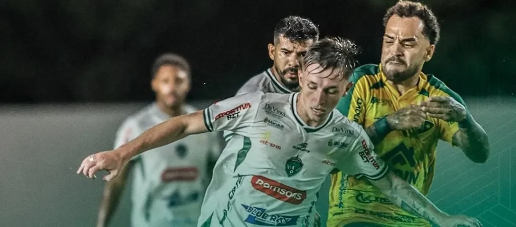 Manaus empata em 2 a 2 com Monte Roraima em duelo no Canarinho