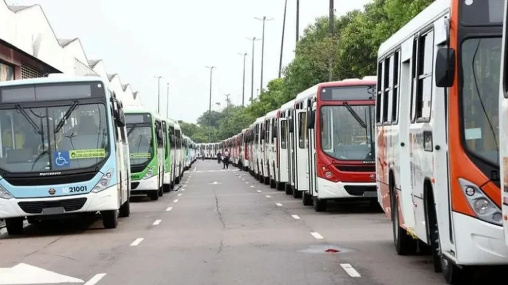 Paralisação dos rodoviários em Manaus é suspensa temporariamente