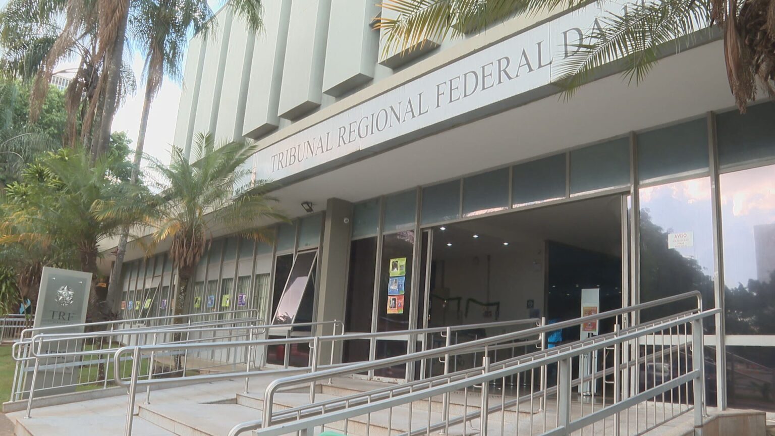 PF Investiga Irregularidades em Precatórios: Fundos de Investimento na Mira