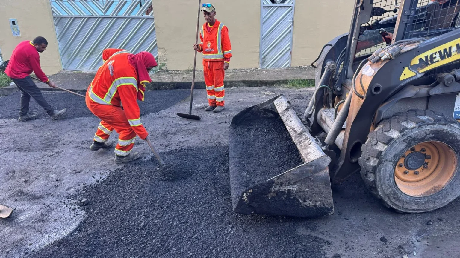PMM intensifica recuperação asfáltica no bairro Colônia Terra Nova em Manaus PMM intensifica recuperação asfáltica no bairro Colônia Terra Nova em Manaus