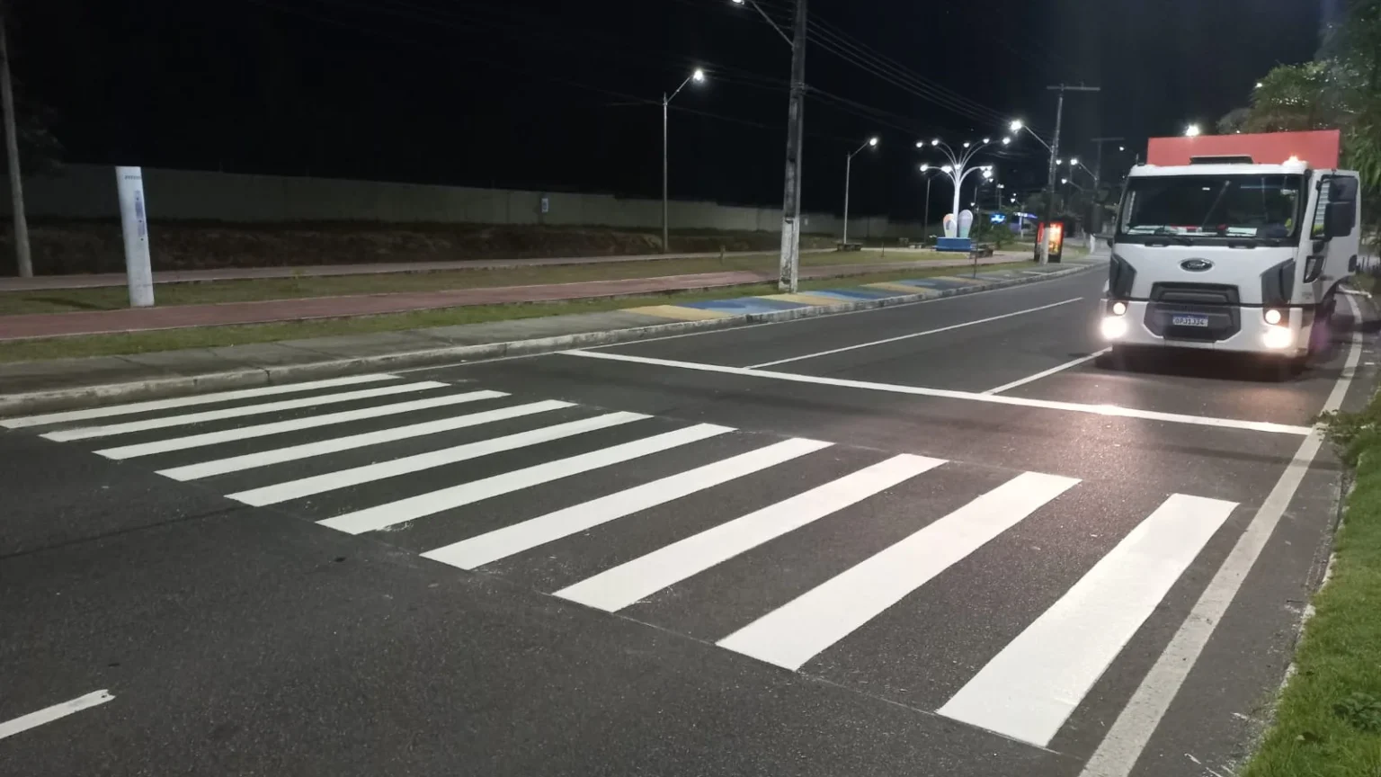 Prefeitura reforça segurança viária com nova sinalização em corredores estratégicos de Manaus Prefeitura reforça segurança viária com nova sinalização em corredores estratégicos de Manaus