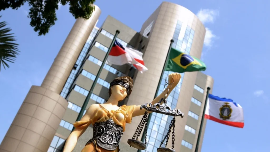 TJ-AM devolve convite para o Festival de Parintins e gera tensão entre poderes no Amazonas TJ-AM devolve convite para o Festival de Parintins e gera tensão entre poderes no Amazonas