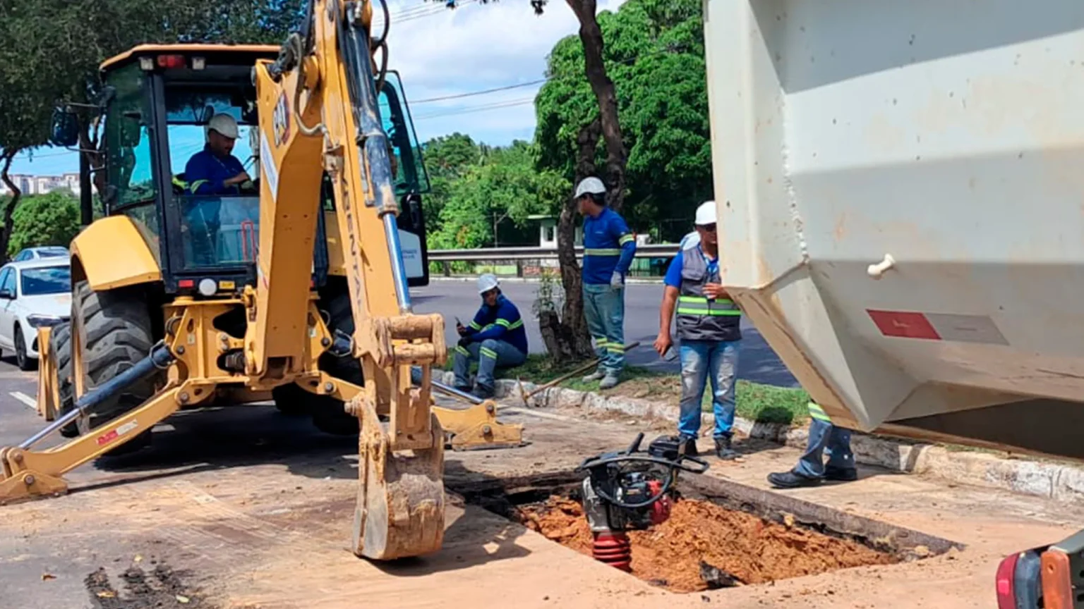 Prefeitura de Manaus multa Águas de Manaus por obra sem aviso prévio ao Implurb