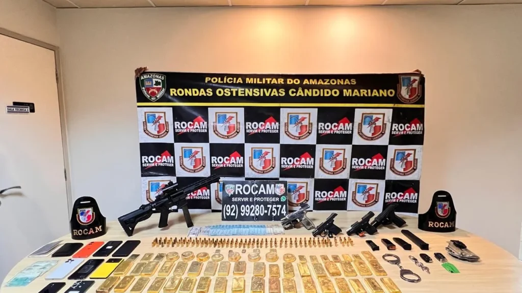 Policial civil preso em Manaus é o ‘piloto’ da viatura usada no roubo de ouro de R$ 50 milhões Policial civil preso em Manaus é o 'piloto' da viatura usada no roubo de ouro de R$ 50 milhões