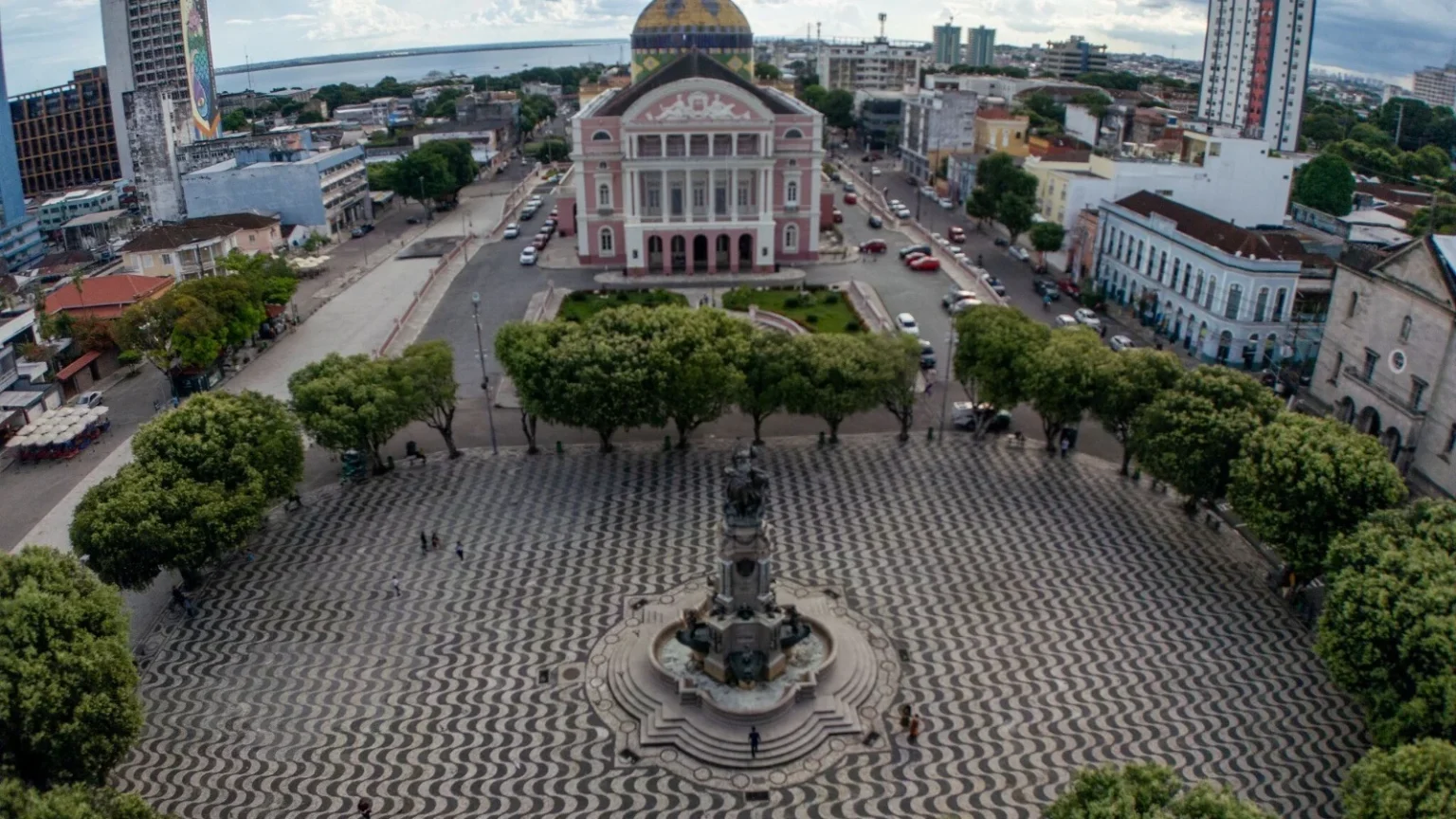Manaus se prepara para o Amazonas Fan Fest na Copa do Mundo 2026 com festa e shows gratuitos