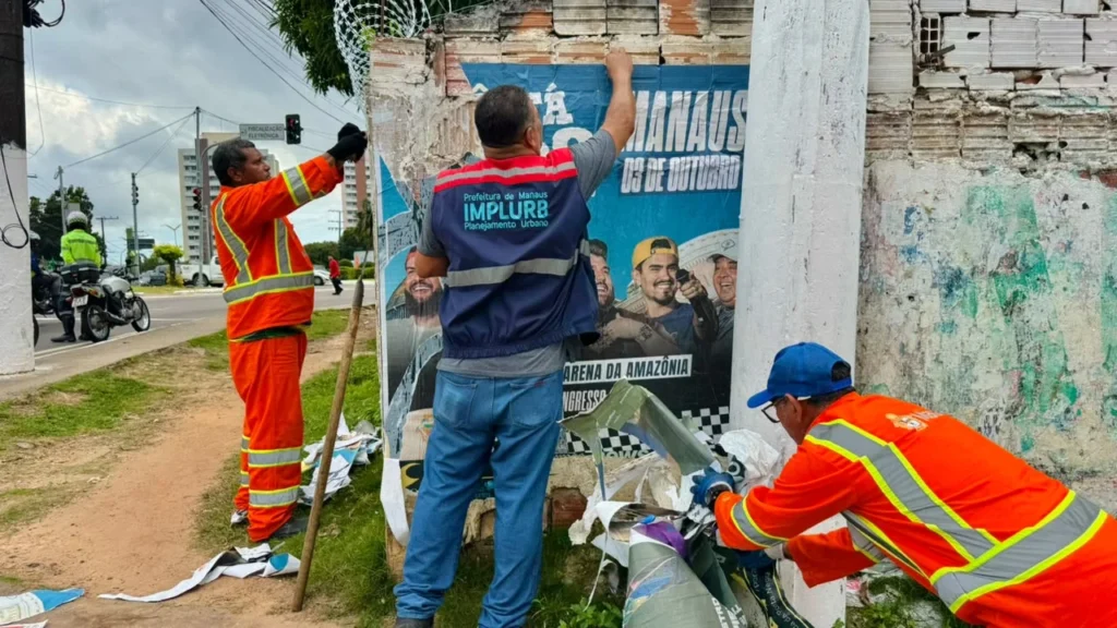 Prefeitura de Manaus intensifica combate à poluição visual com nova operação de remoção de publicida