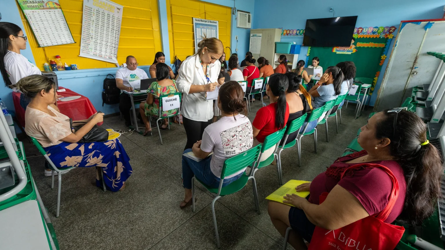 Mutirão Manaus Cidadã leva cerca de 10 mil atendimentos na Colônia Antônio Aleixo Mutirão Manaus Cidadã leva cerca de 10 mil atendimentos na Colônia Antônio Aleixo