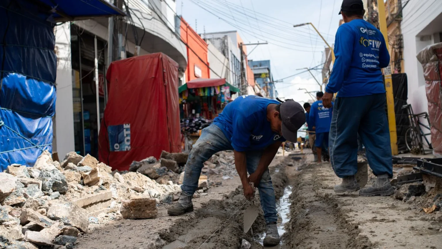 Prefeitura de Manaus renova drenagem no centro histórico com grelhas modernas em fibra de vidro