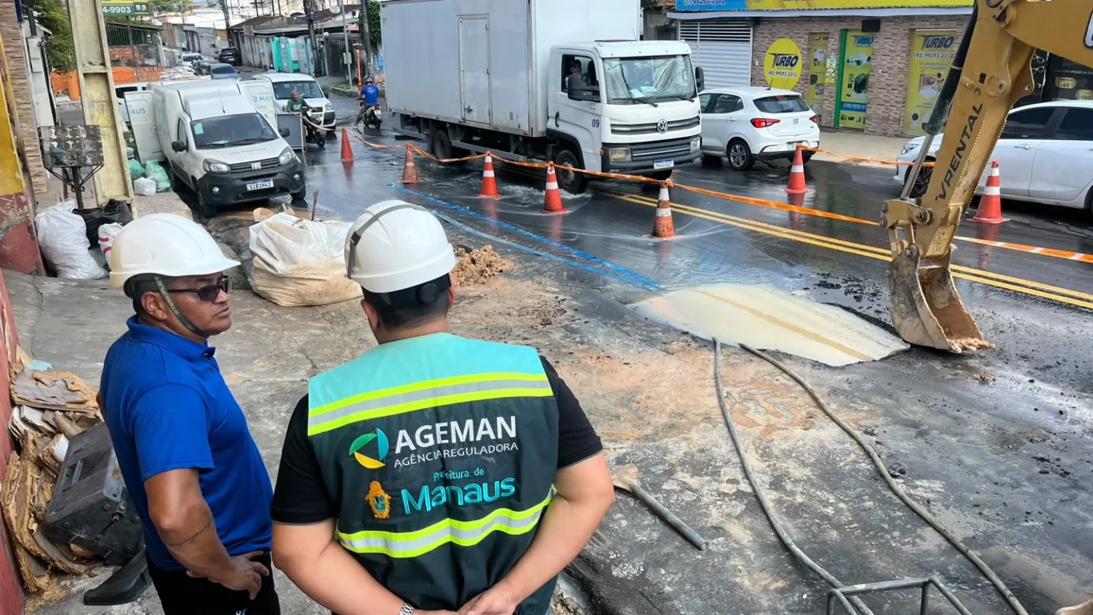 Ageman notifica Águas de Manaus após rompimento de tubulação no Novo Aleixo Ageman notifica Águas de Manaus após rompimento de tubulação no Novo Aleixo