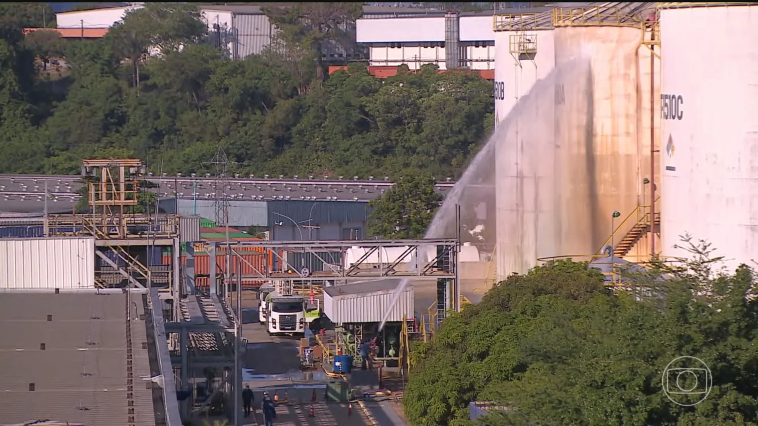 Vazamento de Gás Tóxico em Manaus Expõe Falta de Orientação para Moradores do Entorno Vazamento de Gás Tóxico em Manaus Expõe Falta de Orientação para Moradores do Entorno