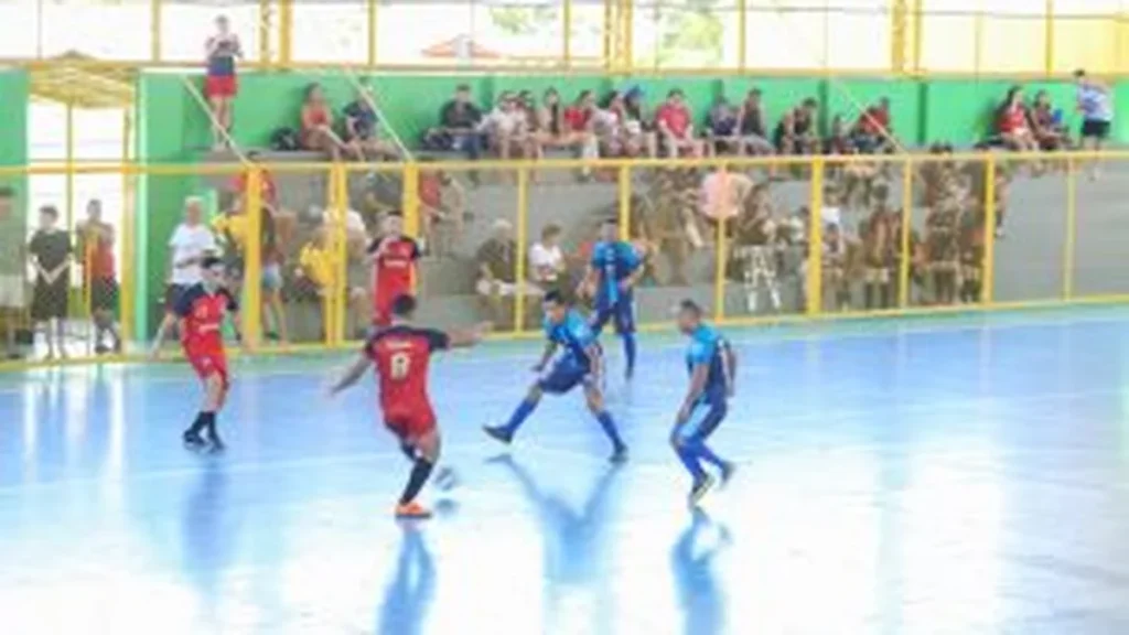 Prefeitura de Manaus encerra as finais de futsal dos Jiss com grande participação